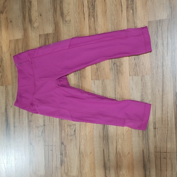 CALIA by Carrie Underwood Pants - CALIA by CARRIE UNDERWOOD Pink Purple Cropped Leggings with pockets